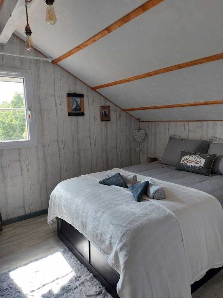 Chambre La Montagnette (1)